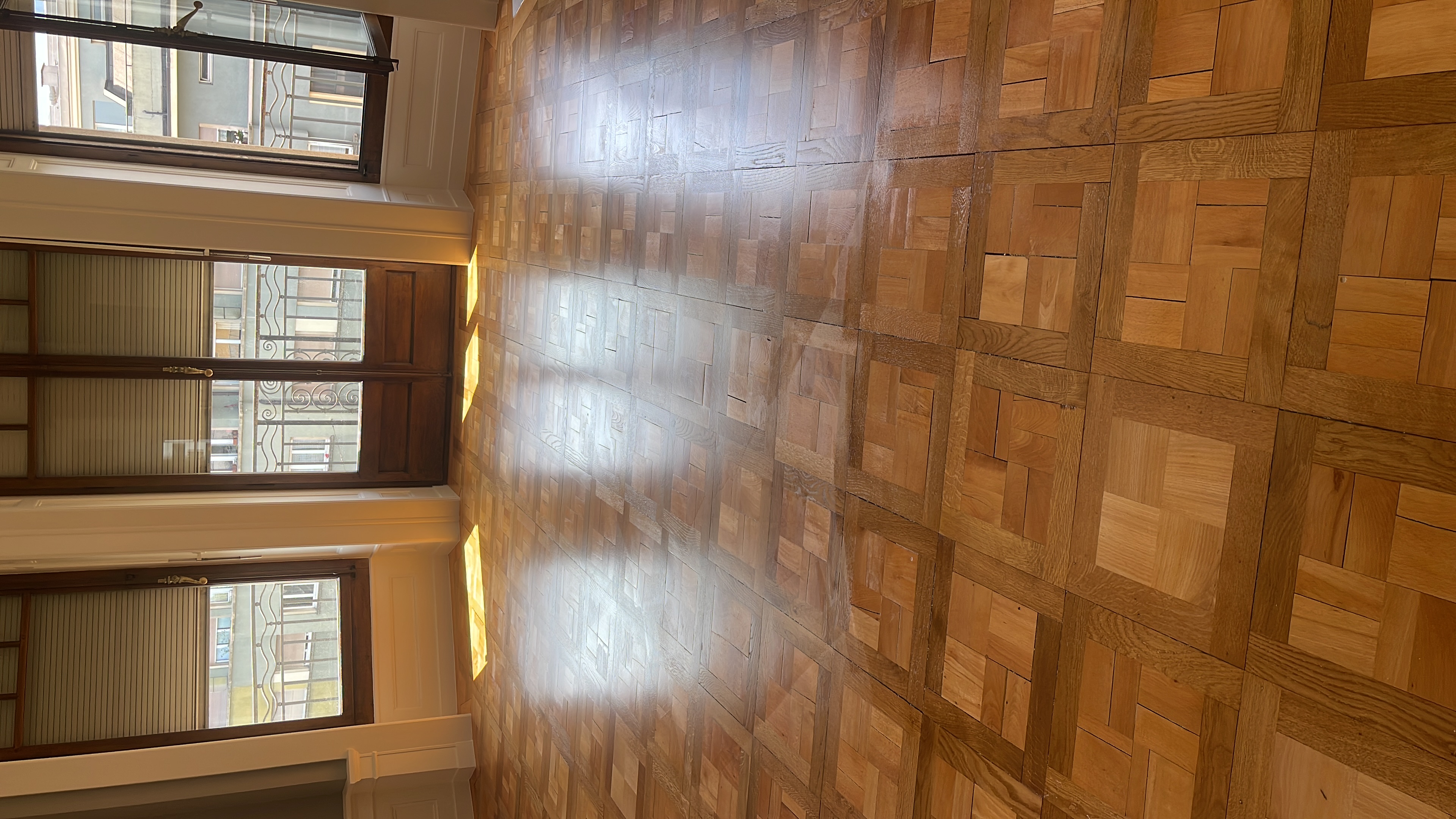 Parquet chevron en chêne massif